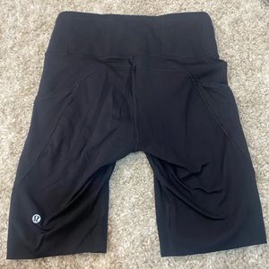 black biker shorts